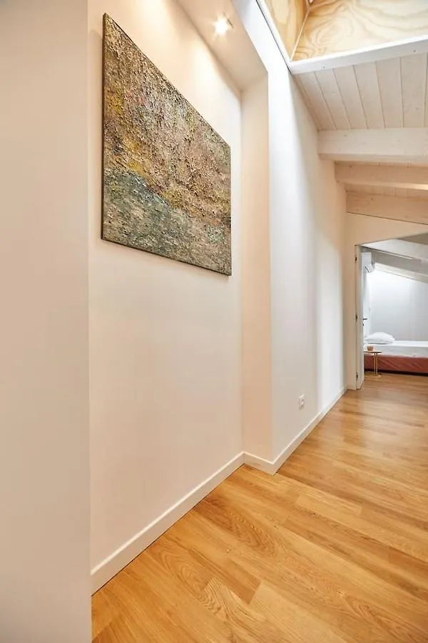 The Attic 18 Apartment Milan 0*,  Italy
